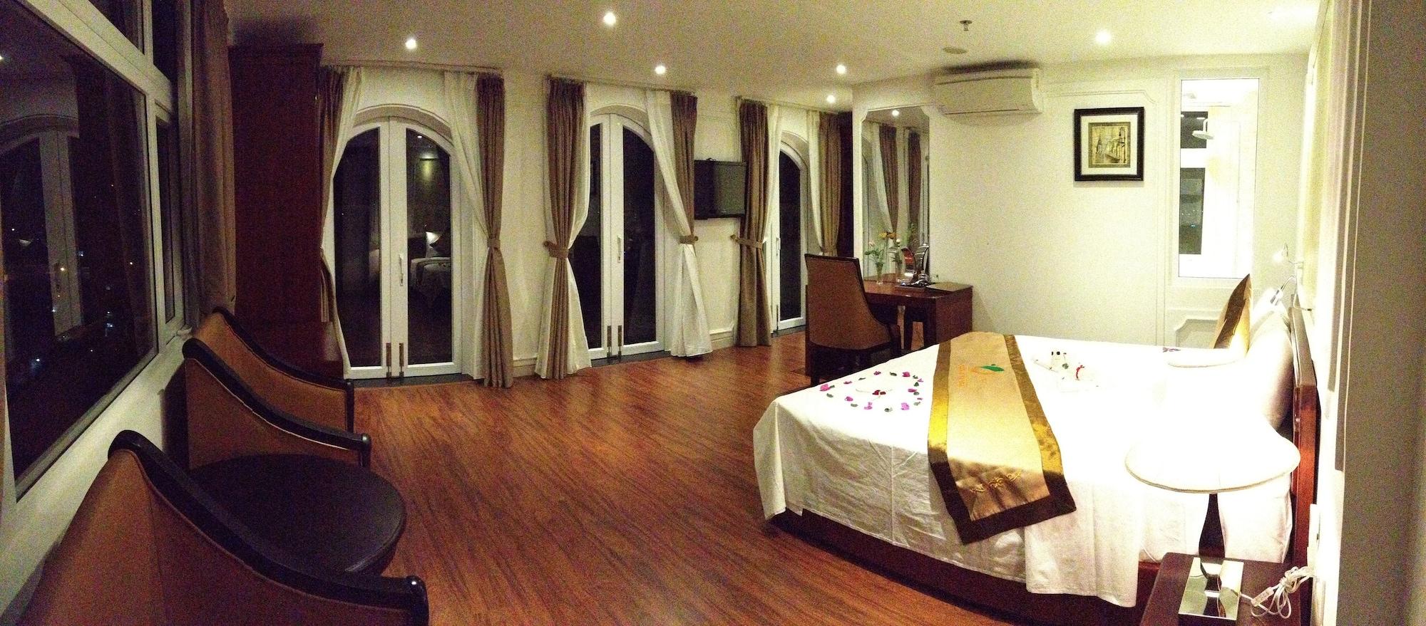 Orange Hotel - City Center Danang, Near Dragon Bridge, Han River Екстер'єр фото