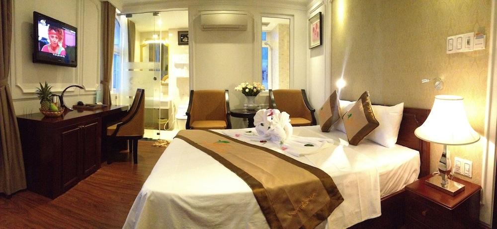 Orange Hotel - City Center Danang, Near Dragon Bridge, Han River Екстер'єр фото